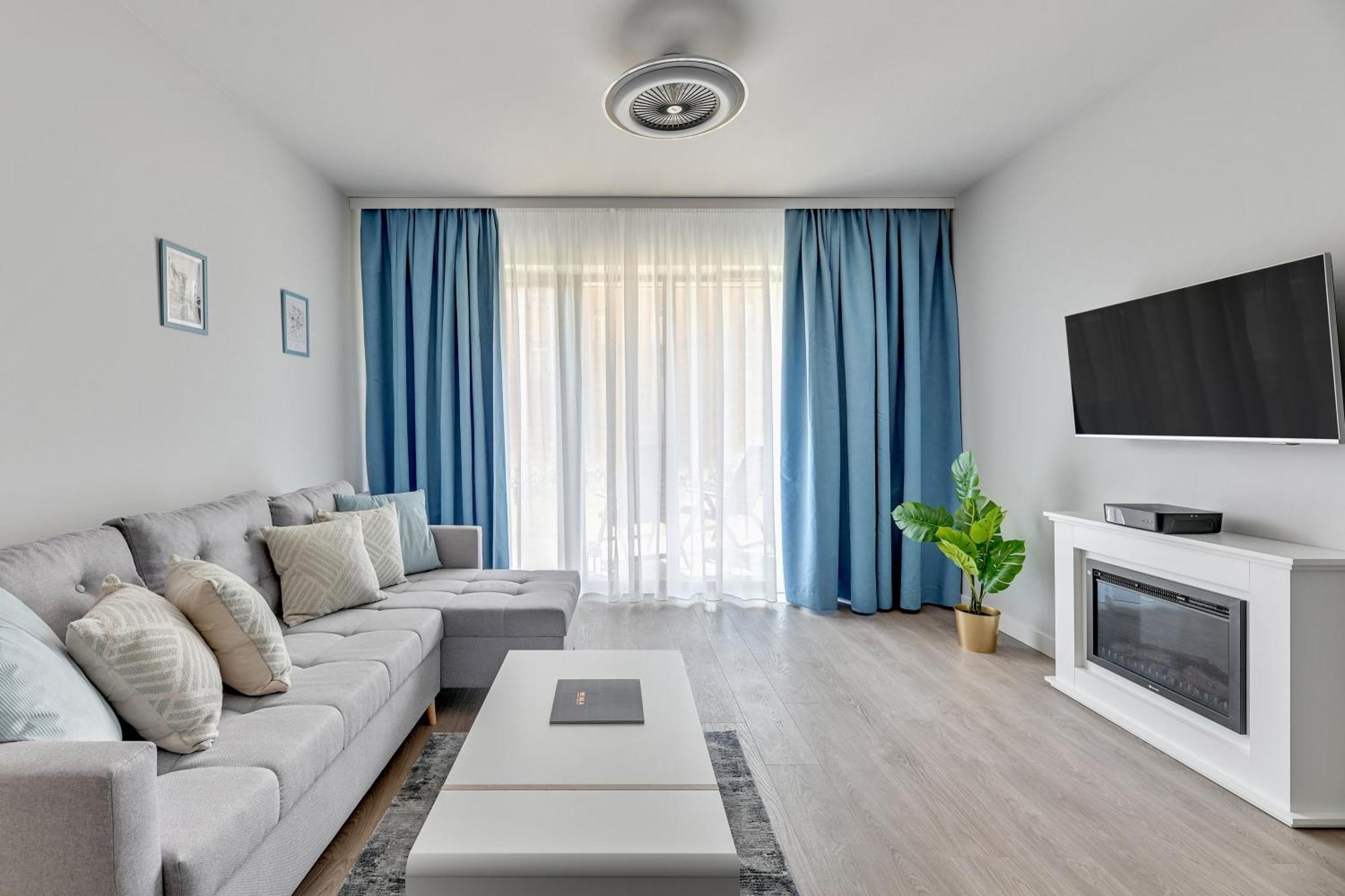Scala City Center Apartments & Studios By Lion Apartments Гданьск Экстерьер фото