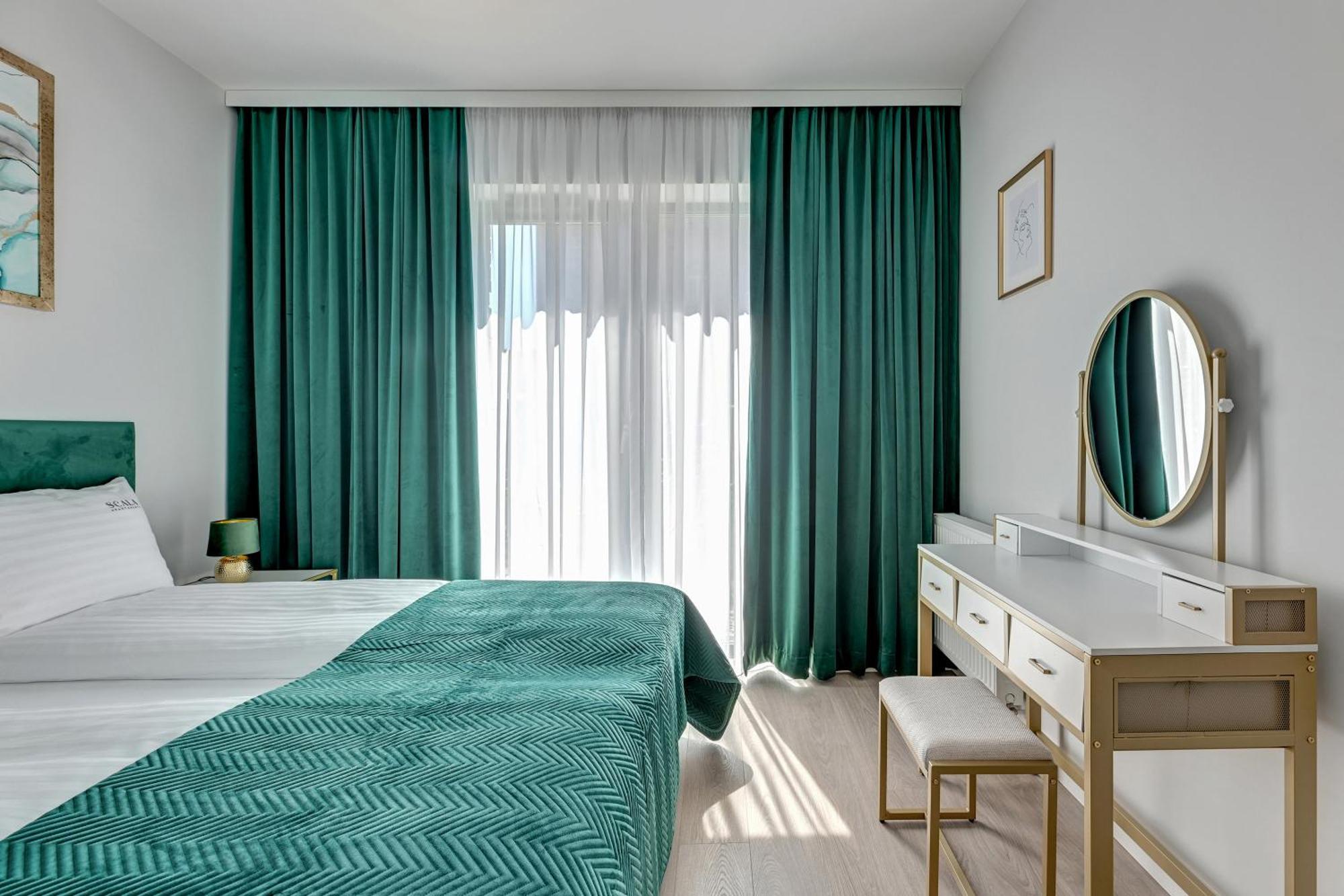 Scala City Center Apartments & Studios By Lion Apartments Гданьск Экстерьер фото